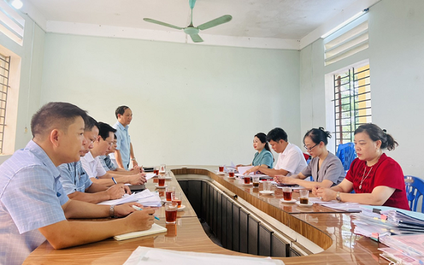 Uỷ ban kiểm tra Hội Nông dân tỉnh kiểm tra hoạt động quản lý và sử dụng Quỹ Hỗ trợ nông dân của Hội Nông dân huyện Thanh Ba